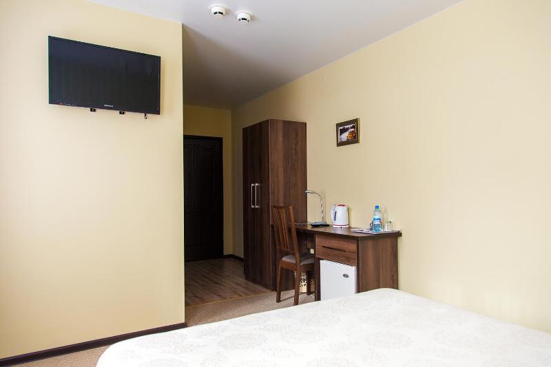 Standard Double or Twin Room image 2