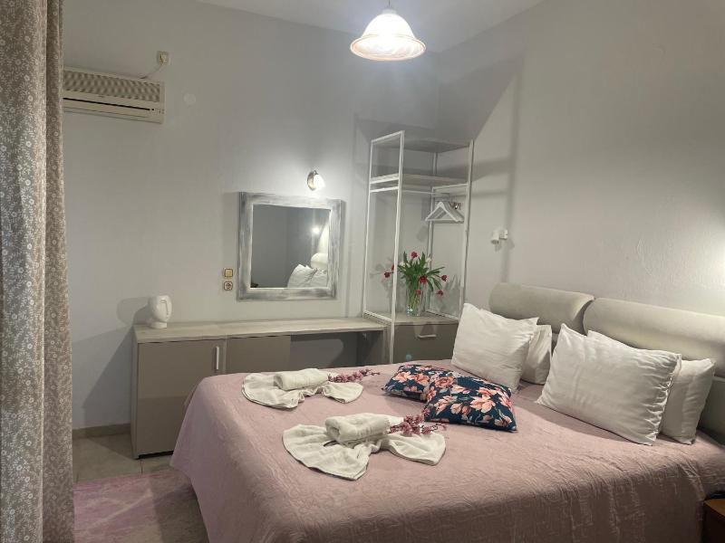 Triple Room image 1