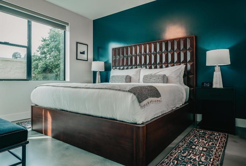 Two-Bedroom Suite image 3