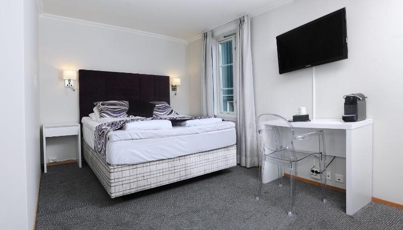 Junior Suite image 2