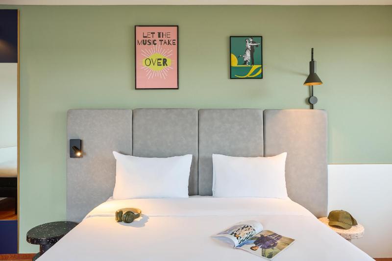 Standard Double Room image 1