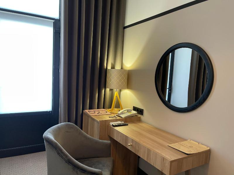 King Suite image 4
