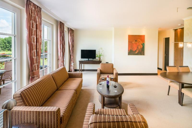 Two-Bedroom Suite - Castanea (4 Adults) image 1