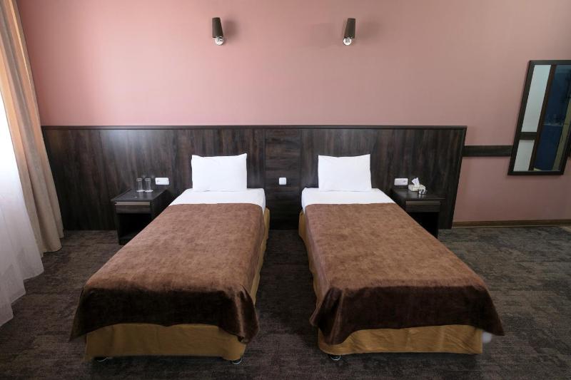 Economy Double or Twin Room image 1