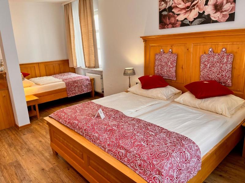 Family Double Room image 1