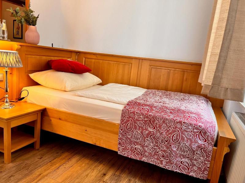 Single Room image 1
