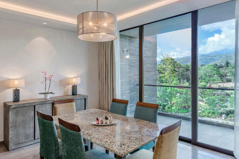 Red Level Presidential Suite 2 Bedrooms