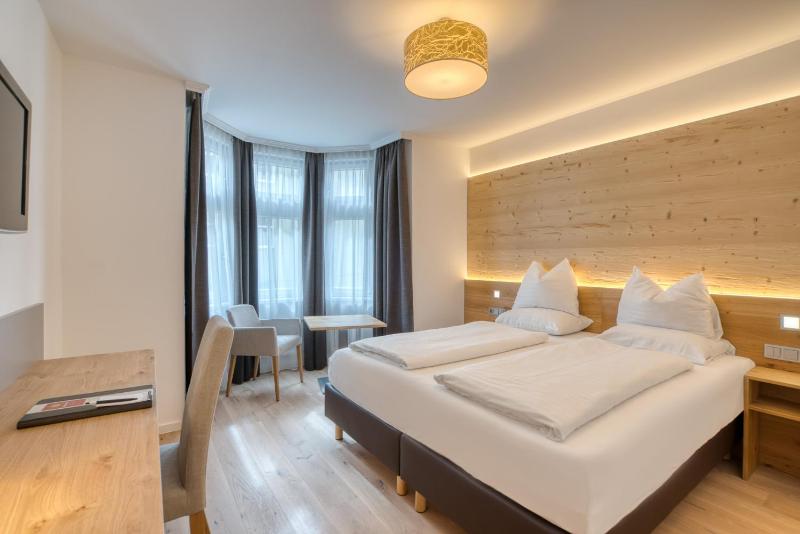 Superior Suite image 4