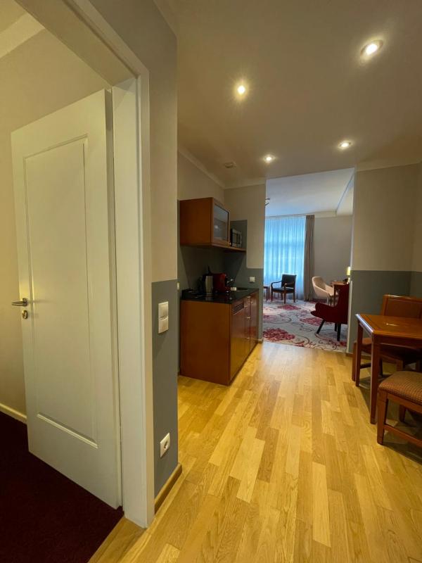 Grand Suite image 1