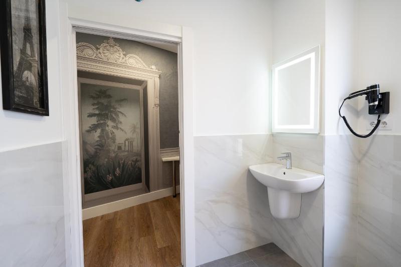 Center Suite Acebedos - image 17