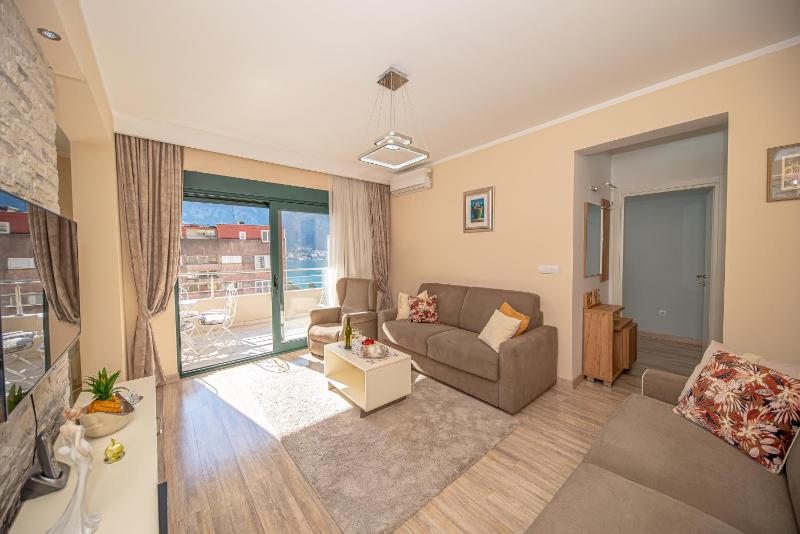 Lena apartment 2 - image 1