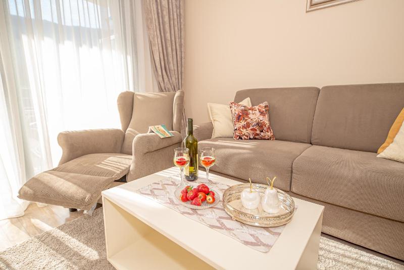 Lena apartment 2 - image 7