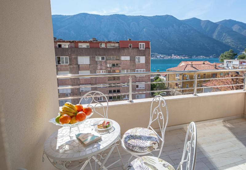 Lena apartment 2 - image 12