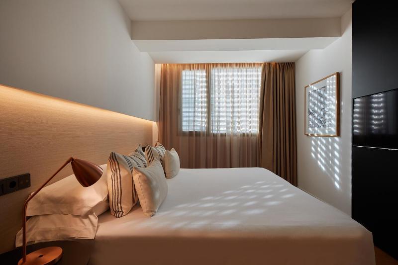 Standard Double or Twin Room image 3