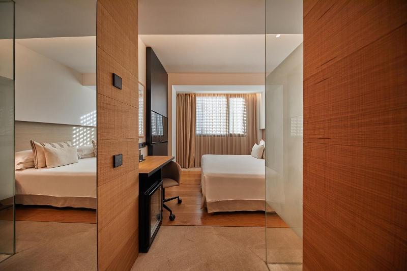 Two Connecting Double Rooms image 4