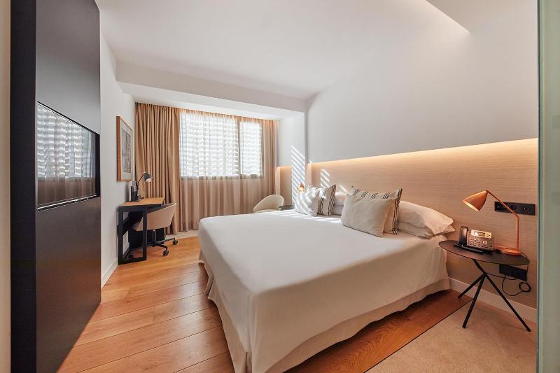 Superior Double or Twin Room image 4