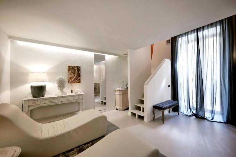 Junior Suite with Spa image 3