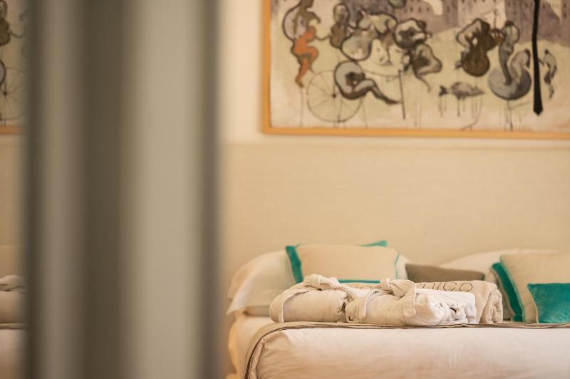 Superior Deluxe Double or Twin Room  image 3