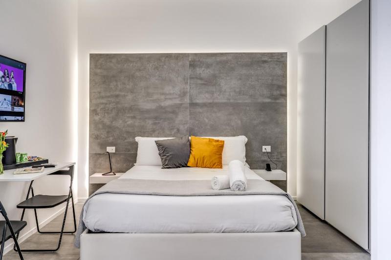 Deluxe Room image 1