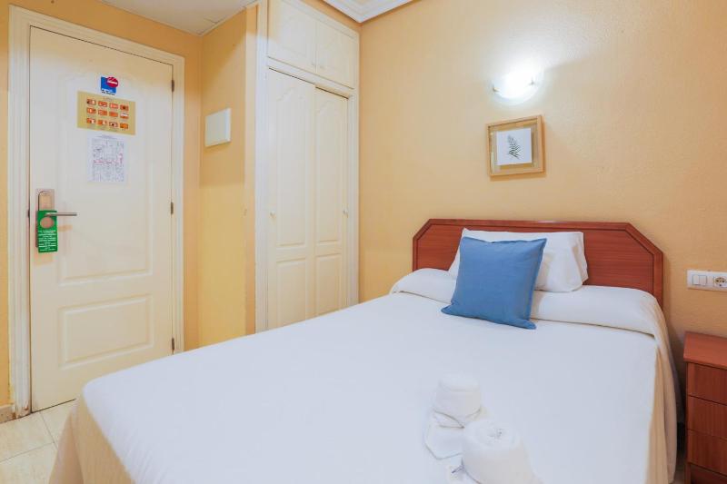 Superior Single Room image 3