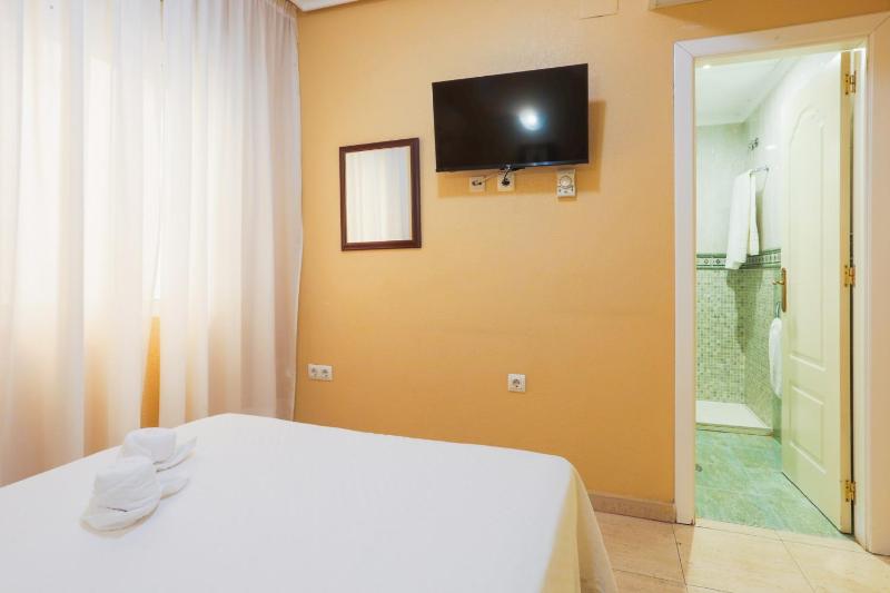 Superior Single Room image 1