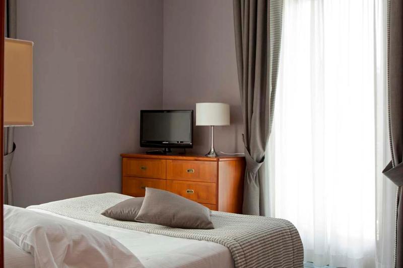 Double Room image 1