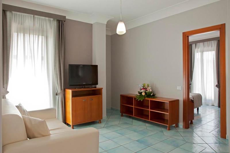 Family Room image 2