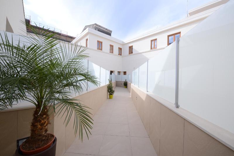 One-Bedroom Apartment with Balcony image 2