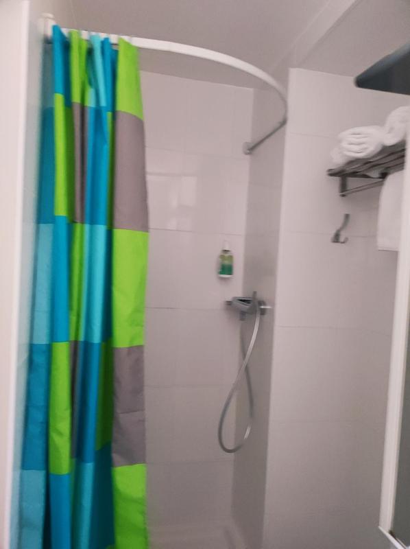 Standard Double Room image 3