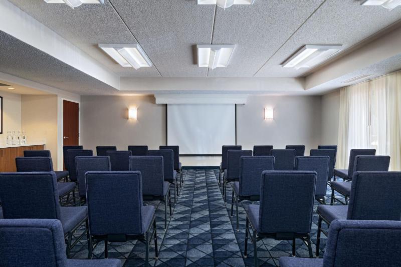 Courtyard by Marriott San Antonio Downtown/Market Square - image 10