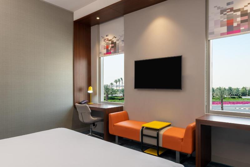 Aloft Room - King Bed (Complimentary Shuttle to Expo Metro Station & Al Maktoum International Airport) image 3