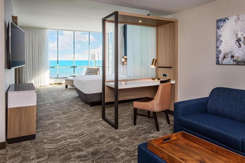 Junior King Suite with Sofa Bed image 1