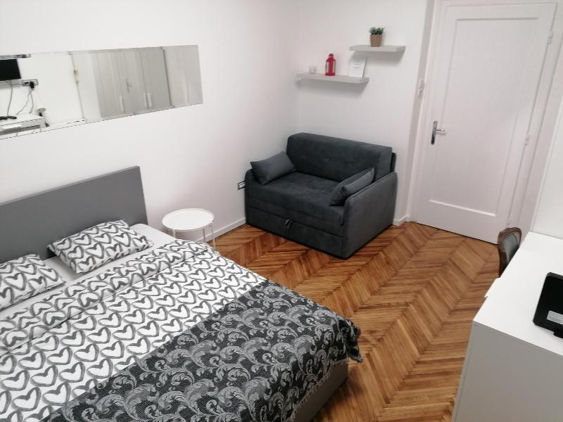 Belgrade apartment Bulevar II - image 13
