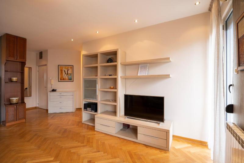 Belgrade Center Apartment Lux II - image 7