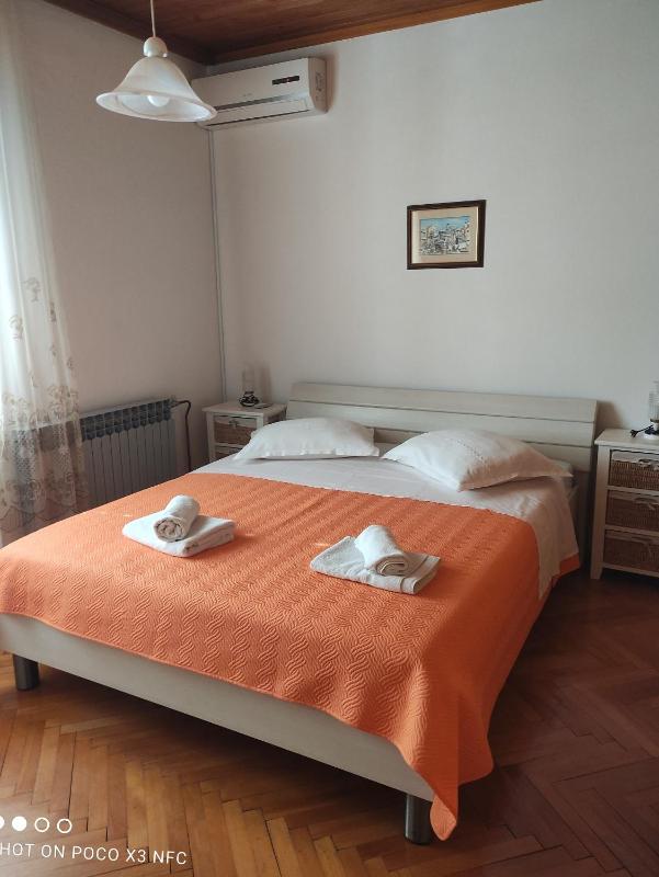 Apartments with parking space Makarska - 6784 - image 17
