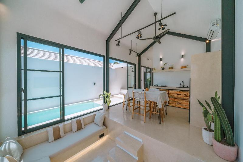 Villa Cha Cha: Stylish 1 BR Villa in Pererenan - image 8