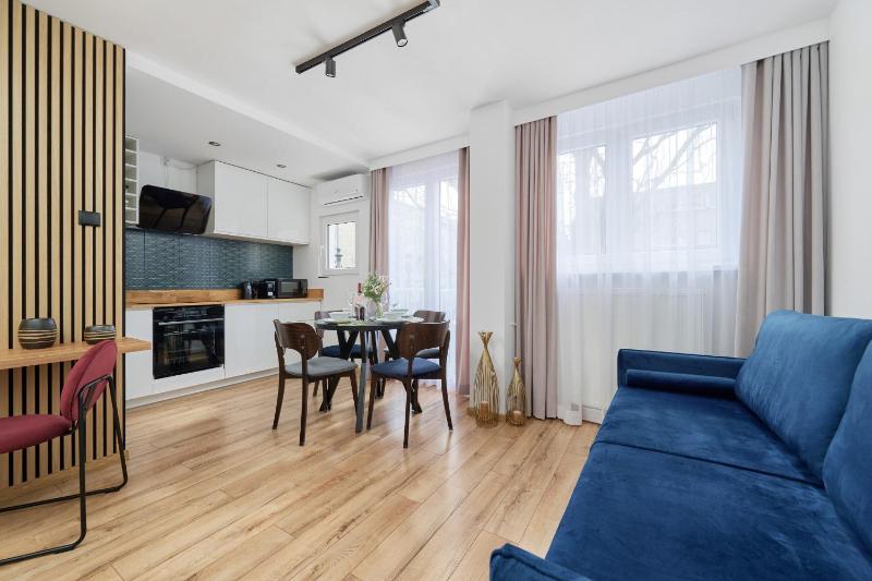 Wrocław City Centre & Main Square Apartment by Noclegi Renters - image 19