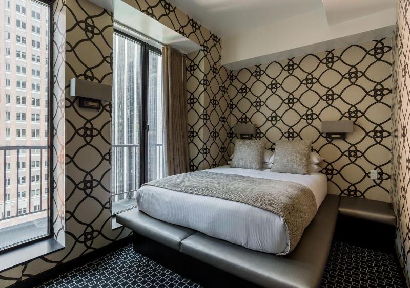 Standard Queen Room image 2