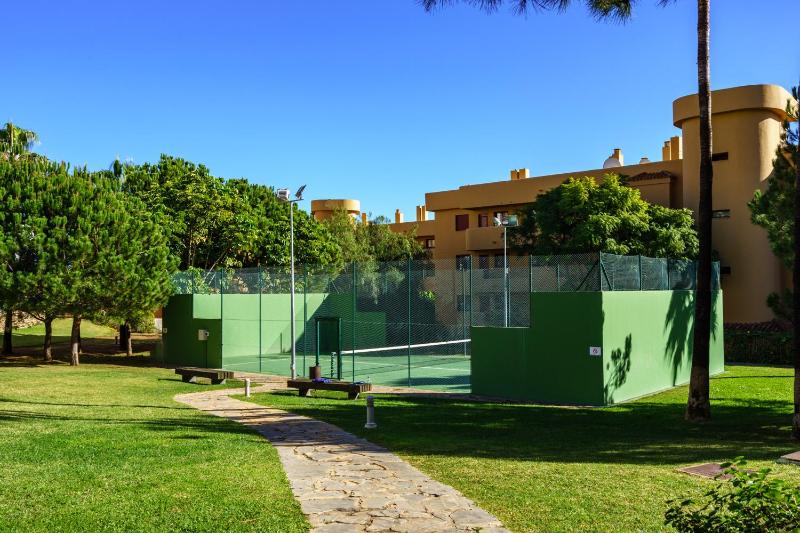 Lovely apt with pool by Costarentals - Ref 87 - image 3