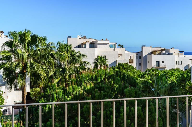 Lovely apt with pool by Costarentals - Ref 87 - image 10
