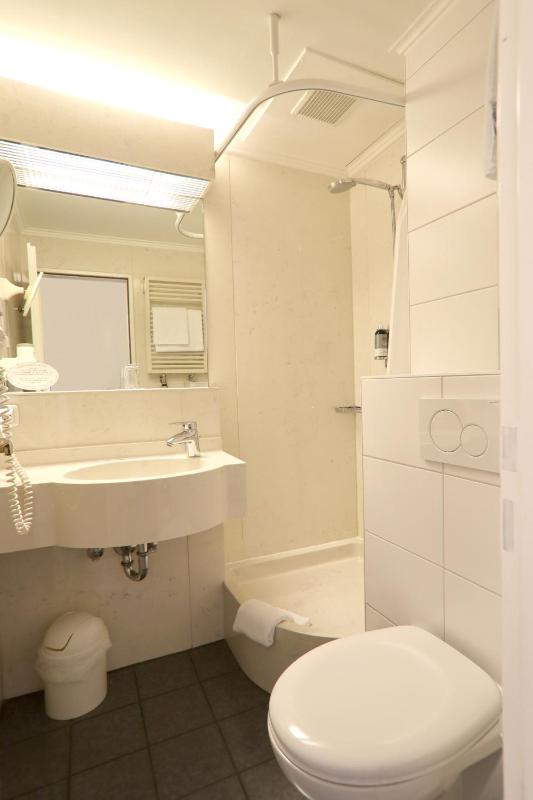 Classic Double Room image 1