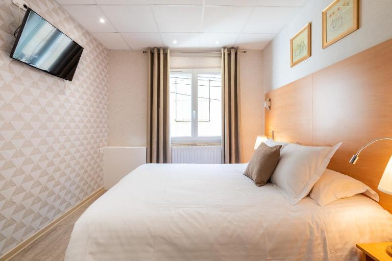 Cosy double room image 2