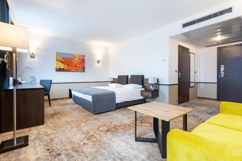 Junior Suite image 1