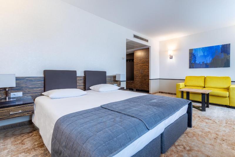 Junior Suite image 3
