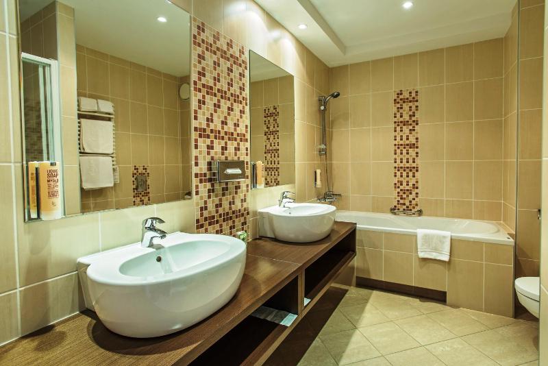 Qubus Hotel Kielce - image 9