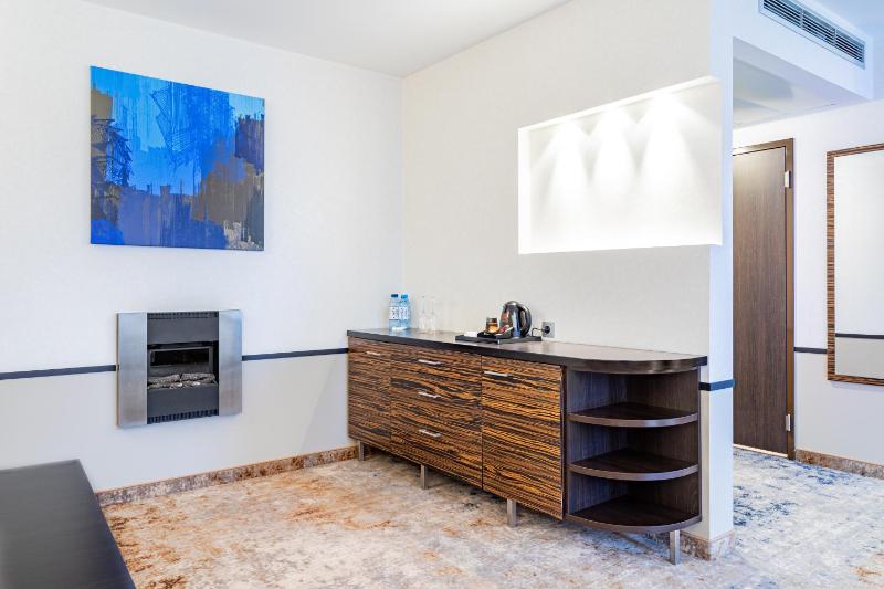 Qubus Hotel Kielce - image 12