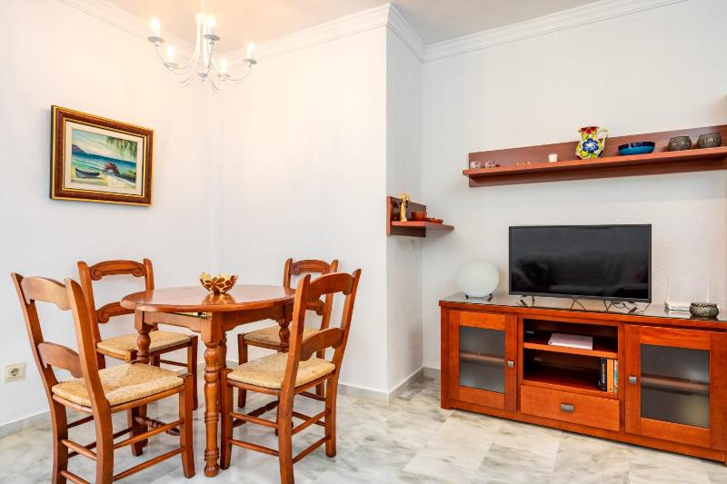 Miraflores sea view apt by Costarentals - Ref 127 - image 8