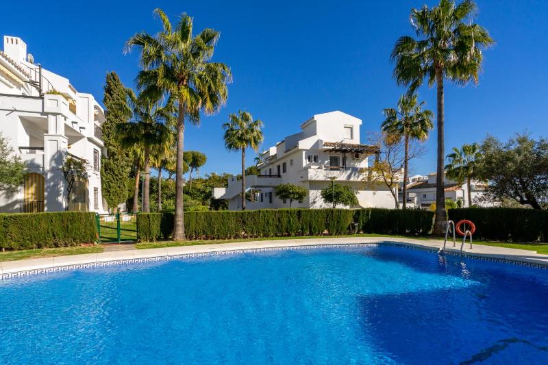 Miraflores sea view apt by Costarentals - Ref 127 - image 12