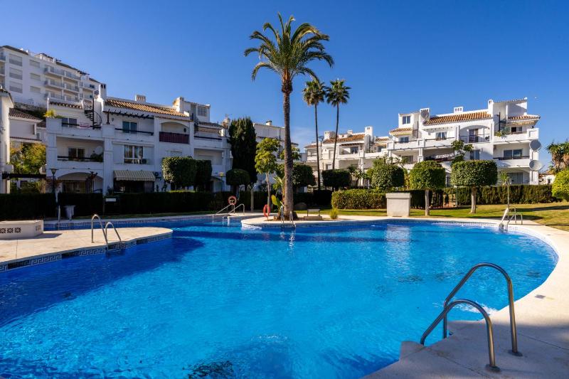 Miraflores sea view apt by Costarentals - Ref 127 - image 32