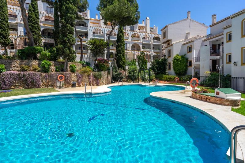 Cozy apartment with pool by Costarentals - Ref 153 - image 4